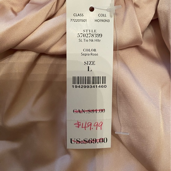 Large light pink White House black market draped halter top - Picture 4 of 4